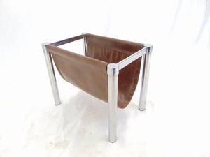 lot 171 image: Vintage Chrome & Vinyl Magazine Holder