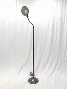 lot 166 image: Vintage Industrial Floor Lamp with Gooesneck