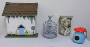 lot 306 image: Hand-Painted Mail Box & Garden Decor