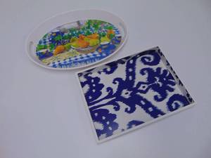 lot 313 image: Pair of Trays