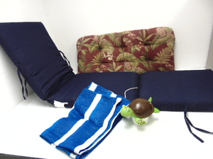 lot 322 image: Lot of Outdoor Items - Outdoor Cushions, Pool Toy Bag & New Turtle Chlorinator for Pool