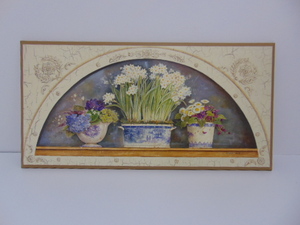 lot 323 image: Floral Wall Decor