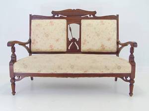 lot 434 image: Antique Loveseat Bench