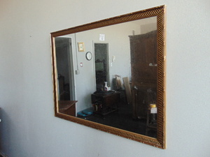 lot 401 image: Rectangular Gold Framed Mirror