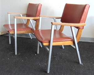 lot 404 image: Pair of Rare Boomerang Vintage Mid Century Chairs - Wood, Vinyl, and Metal