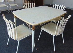 lot 416 image: Daystrom Vintage Mid Century Dining Set