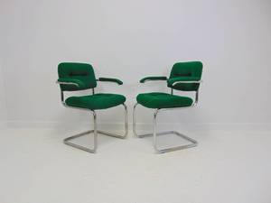 lot 520 image: Pair of Kelly Green & Chrome Cantilever Vintage Arm Chairs by Chromecraft - SHOWROOM