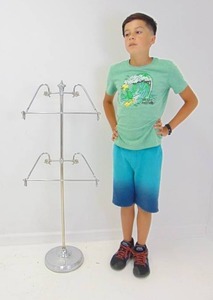 lot 493 image: Pretty Silver Towel Rack