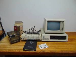 lot 10 image: Vintage IBM Computer with Printer & Manuals