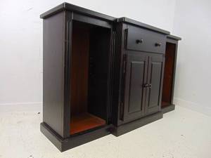 lot 451 image: TV Stand  TV Cabinet