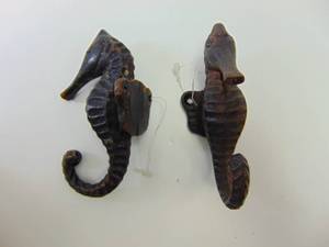 lot 369 image: Pair of Seahorse Wall Hooks - Heavy, Solid