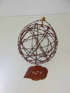 lot 372 image: OSU Metal Barbed Wire Garden Patio Decor
