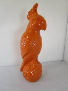 lot 253 image: Ceramic Orange Decorative Parakeet