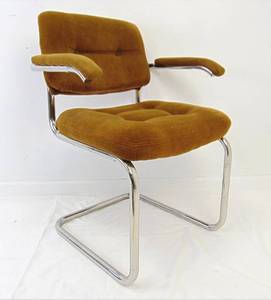 lot 34 image: Vintage Chrome Cantilever Arm Chair by Chromecraft