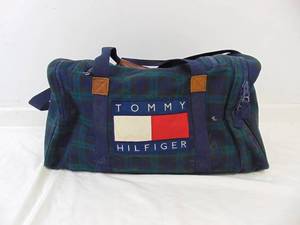 lot 40 image: Vintage Plaid Tommy Hilfiger Gym Travel Bag