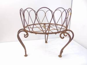 lot 304 image: Rustic Metal Planter Stand