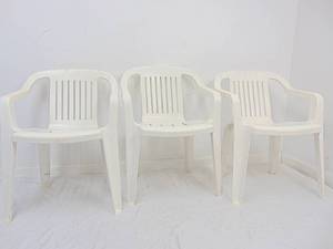 lot 227 image: Lot of 3 Stackable Plastic Chairs Patio Chairs