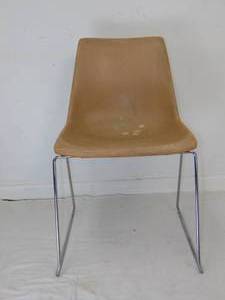 lot 229 image: Vintage Chrome & Molded Plastic Krueger Chair