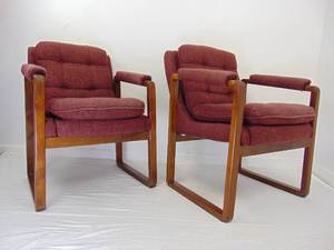 lot 21 image: Pair of vintage burgundy chairs
