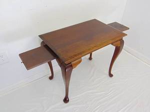 lot 230 image: Side Table with Pull out Leaves