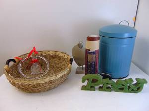 lot 444 image: Basket, Clip Frame, Trash Can, Decor, and Book Themed Wallpaper Border