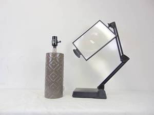 lot 142 image: One magnifier  lamp & one table lamp