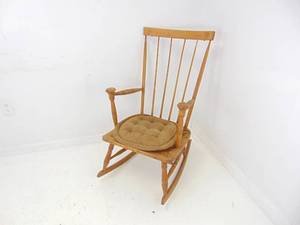 lot 511 image: vintage rocking chair
