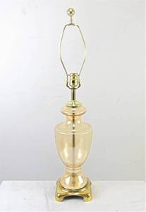 lot 513 image: Glass table lamp