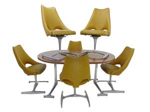 lot 17 image: Star Trek Style Vintage Mid Century Dining Set with 6 Swivel Chairs