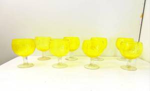 lot 409 image: Taste Seller by Sigma Set of 8 Vintage Yellow Drinking Glasses - Made in Japan