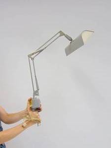 lot 324 image: Vintage Industrial Task Lamp - Attaches to Table