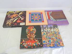 lot 382 image: Lot of Puzzles