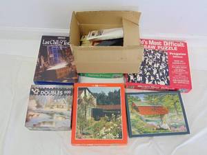 lot 384 image: Lot of  Puzzles
