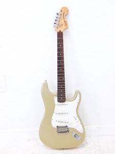 lot 27 image: FENDER Squire Stratocaster Guitar - SHOWROOM