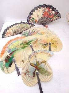 lot 420 image: Lot of Vintage Chinese Fans