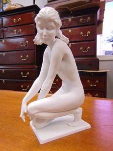 lot 15 image: Kaiser Germany Porcelain Figurine of Girl - SHOWROOM
