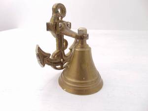 lot 439 image: Vintage Brass Door Bell - SHOWROOM