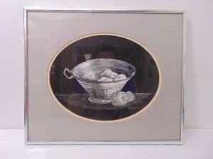 lot 450 image: Framed Vintage Still Life Etching by Alda Reynolds - SHOWROOM