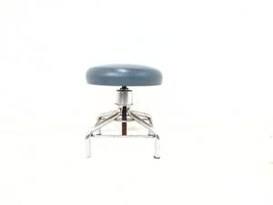 lot 100 image: Industrial Stool with Blue Vinyl Top - Viewable (Warehouse)