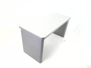 lot 110 image: Vintage Metal Desk with Laminate Top Kids Desk - Viewable