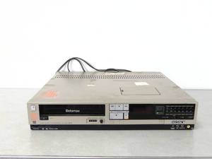 lot 166 image: SONY Betamax Model SL-2400 - SHOWROOM
