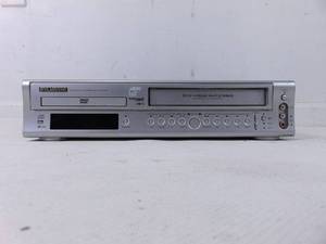 lot 173 image: Sylvania VHS & DVD Model SRD2900