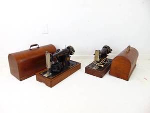 lot 112 image: Lot of Two Vintage Singer Sewing Machine In Wooden Case With Key