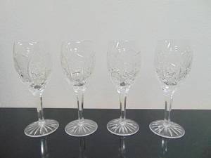 lot 211 image: Set of 4 Crystal Drinking Glasses - SHOWROOM