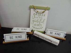 lot 220 image: Lot of Decor Signs