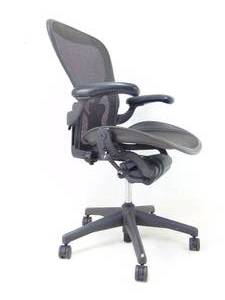 lot 553 image: Herman Miller AERON Chair Size C (3 dot, large) - SHOWROOM