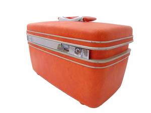 lot 407 image: Vintage Mid Century SAMSONITE Traincase - SHOWROOM