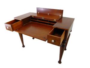 lot 71 image: Stunning Vintage Solid Mahogany Antique Secretary Desk - SHOWROOM