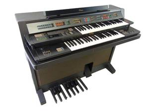 lot 2 image: YAMAHA ELECTONE Model F-45XG - SHOWROOM
