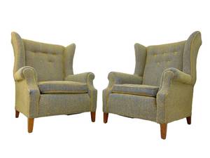 lot 25 image: Pair of Very Cool Vintage Mid Century Tweed Wingback Chairs Herringbone Chevron Tweed Fabric - SHOWROOM
